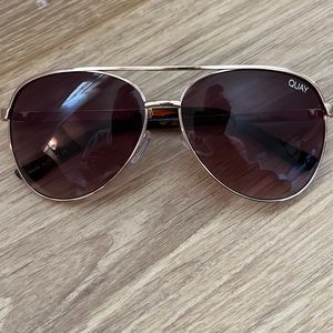 Quay mini vivienne sunglasses